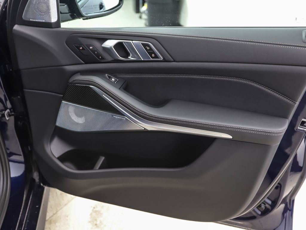 New 2026 BMW X5 M60i image 28