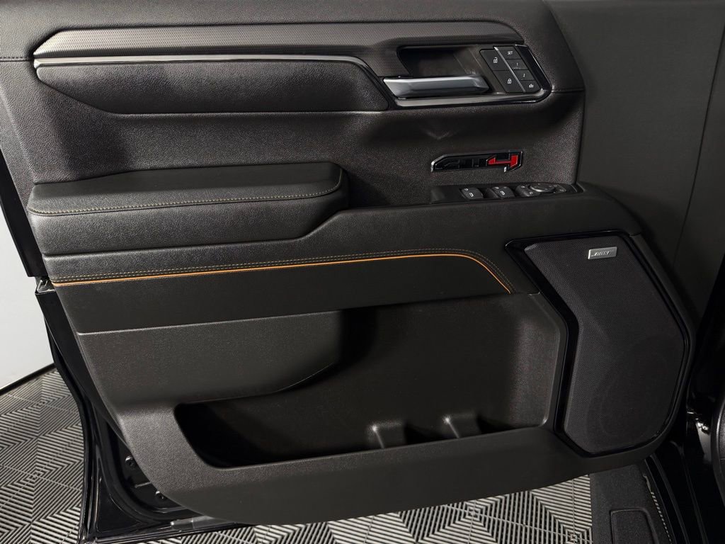 Used 2024 GMC Sierra 1500 AT4 w/ Technology Package image 24