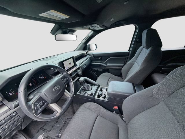 Used 2025 Toyota 4Runner SR5 AWD/4WD image 21