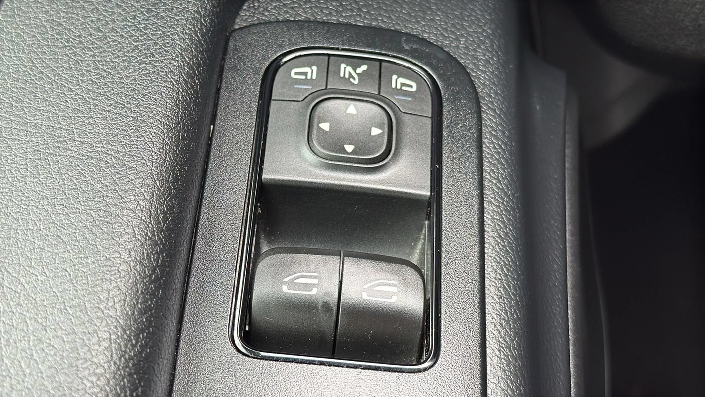 Used 2020 Mercedes-Benz Sprinter 2500 image 22