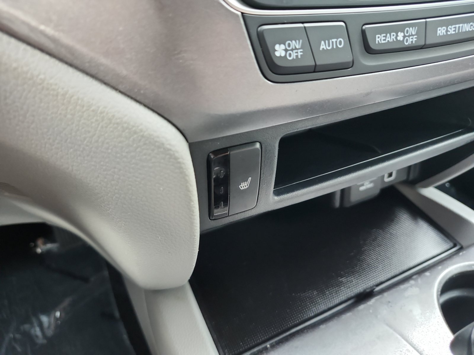 Used 2020 Honda Pilot EX image 21