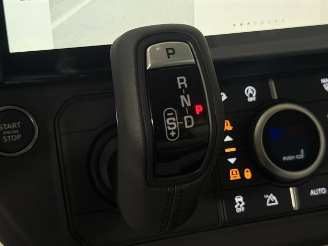 Used 2026 Land Rover Defender 110 S AWD/4WD image 36