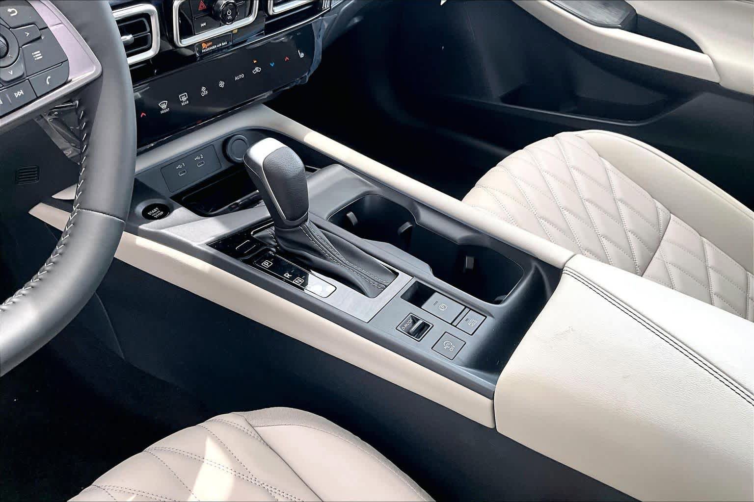 New 2026 Nissan Sentra SL FWD image 11
