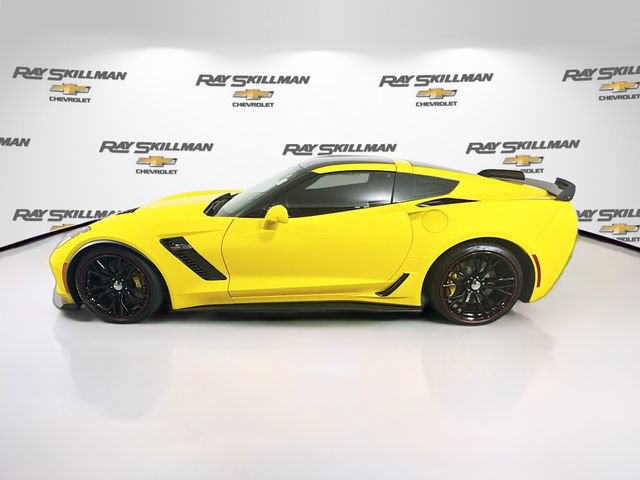 Used 2015 Chevrolet Corvette Z06 w/ 3LZ Preferred Equipment Group RWD image 4