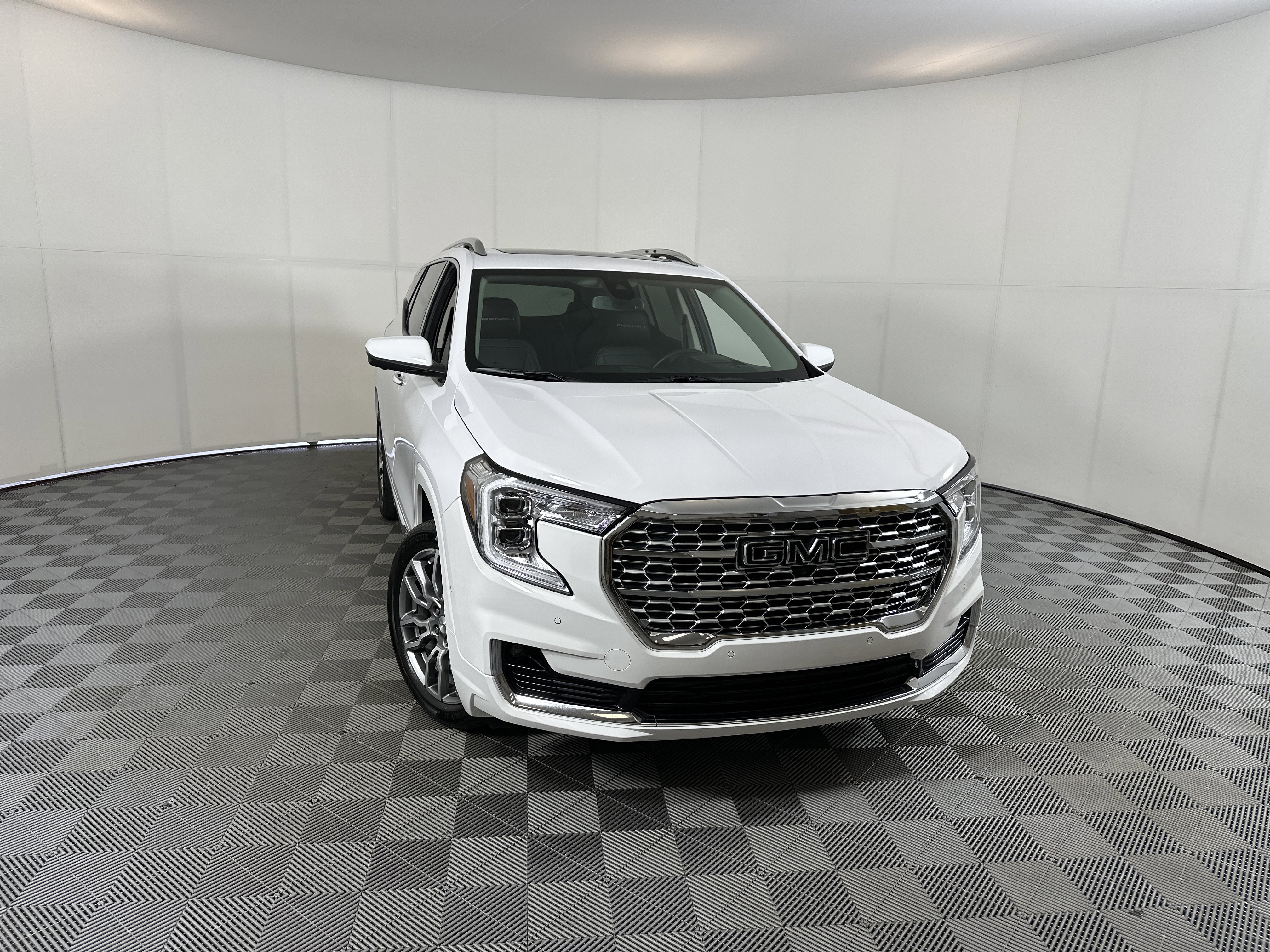Certified 2022 GMC Terrain Denali w/ Denali Premium Package