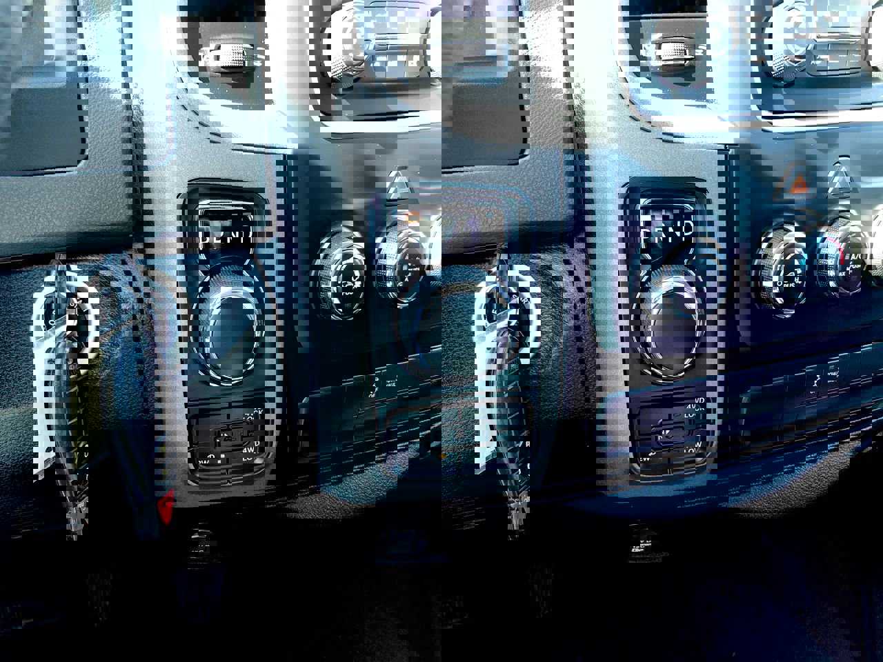 Used 2016 RAM 1500 Express image 18