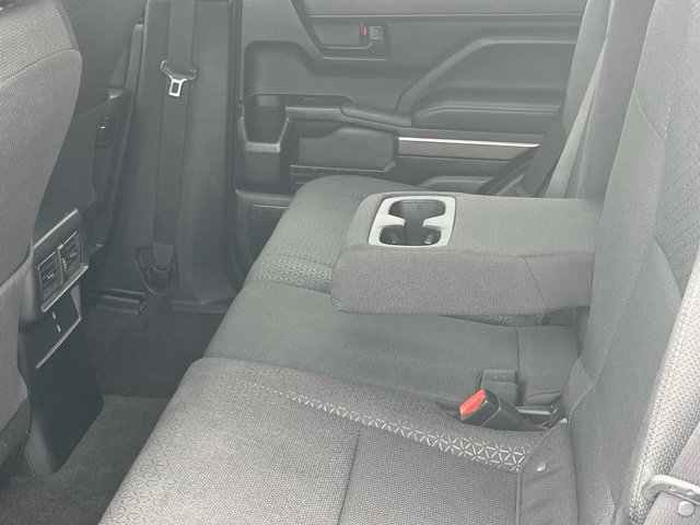 Used 2025 Toyota 4Runner SR5 AWD/4WD image 26