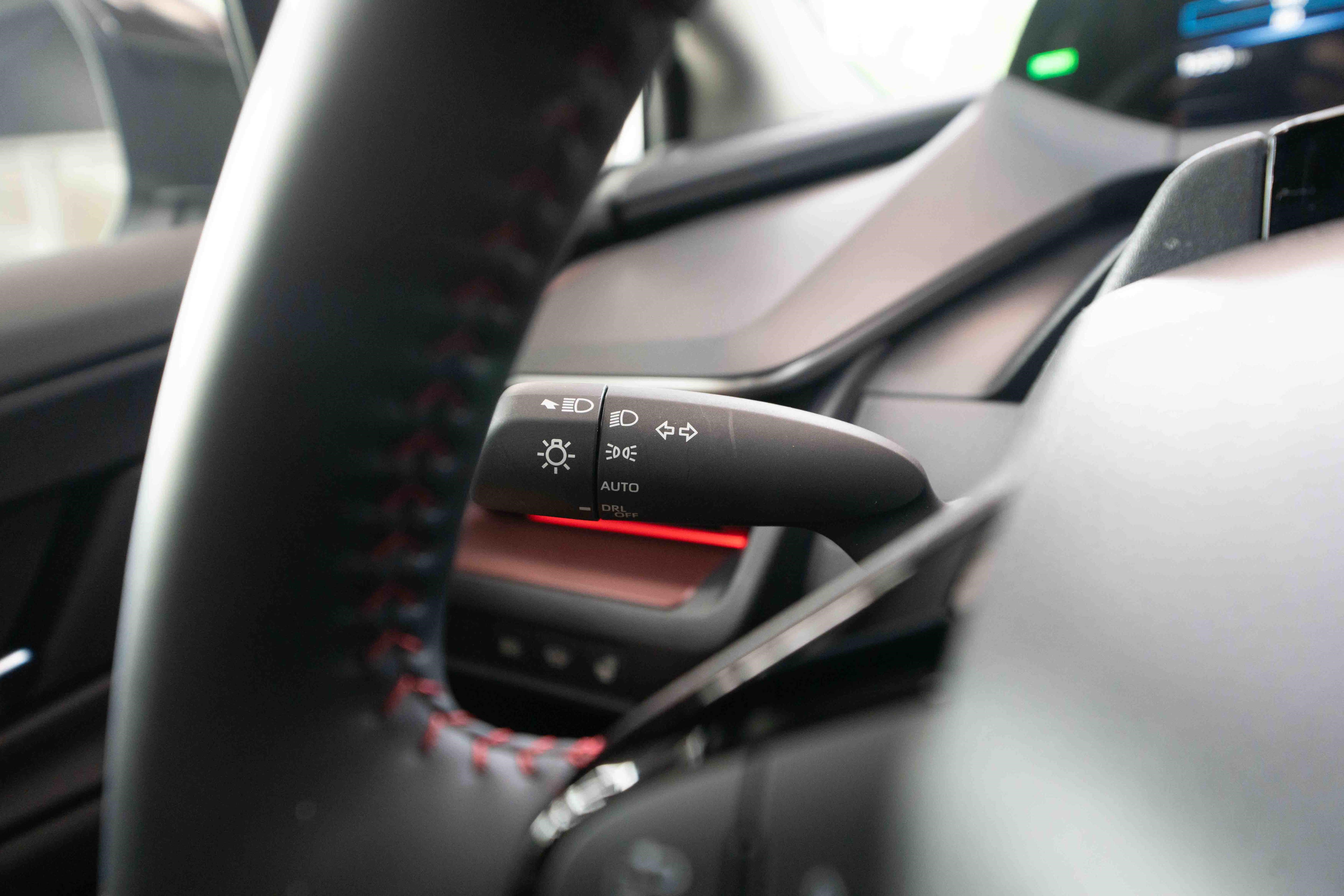 Certified 2026 Toyota Prius Plug-In Hybrid FWD image 14