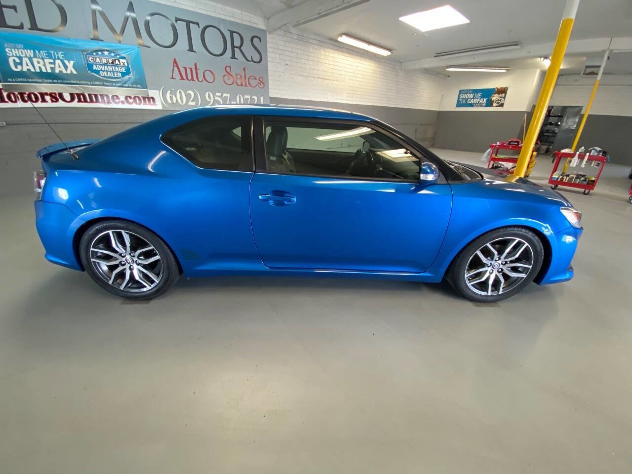 Used 2014 Scion tC FWD image 16