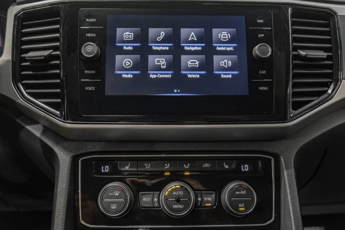 Used 2023 Volkswagen Atlas SEL R-Line image 25