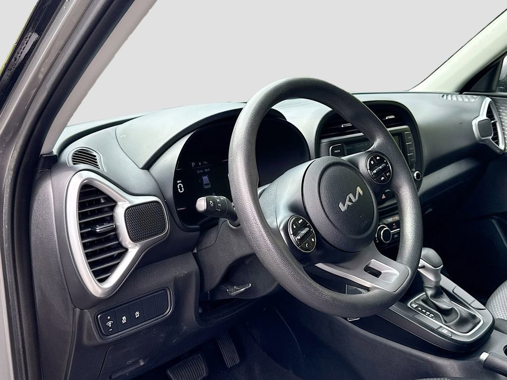 Used 2024 Kia Soul LX w/ Option Group 015 FWD image 20