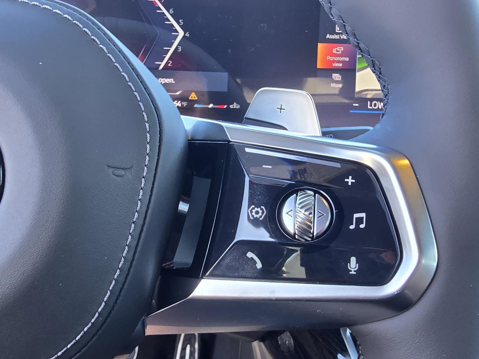 New 2026 BMW 740i w/ Premium Package image 18