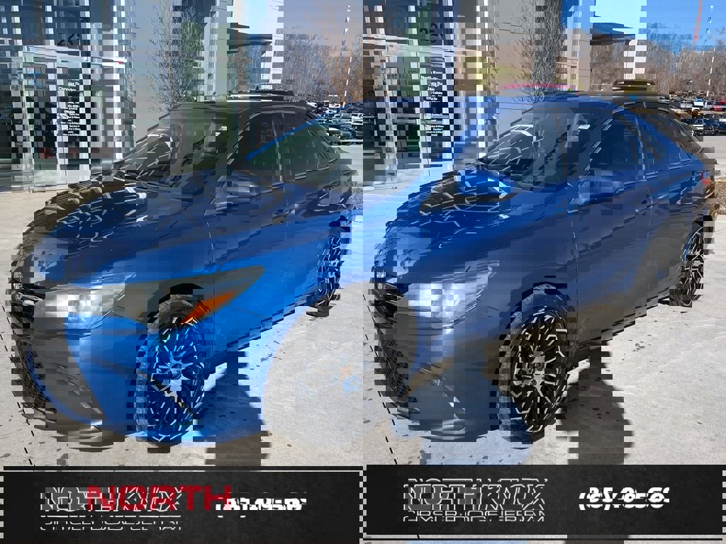 Used 2016 Toyota Camry SE