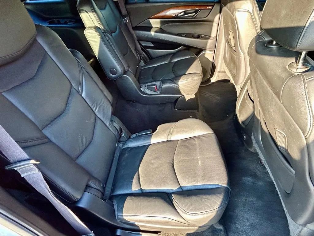 Used 2017 Cadillac Escalade Luxury image 17