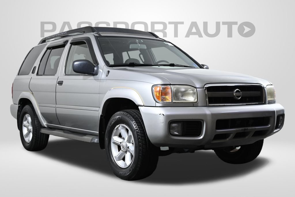 Used 2004 Nissan Pathfinder SE w/ (SRF) SE Sunroof Pkg AWD/4WD image 4