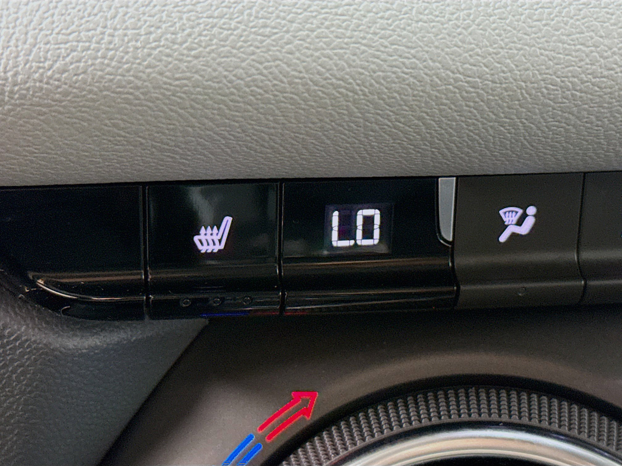Used 2022 Chevrolet Blazer LT image 24