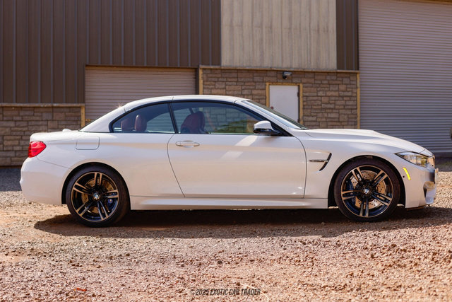 Used 2015 BMW M4 Convertible image 31