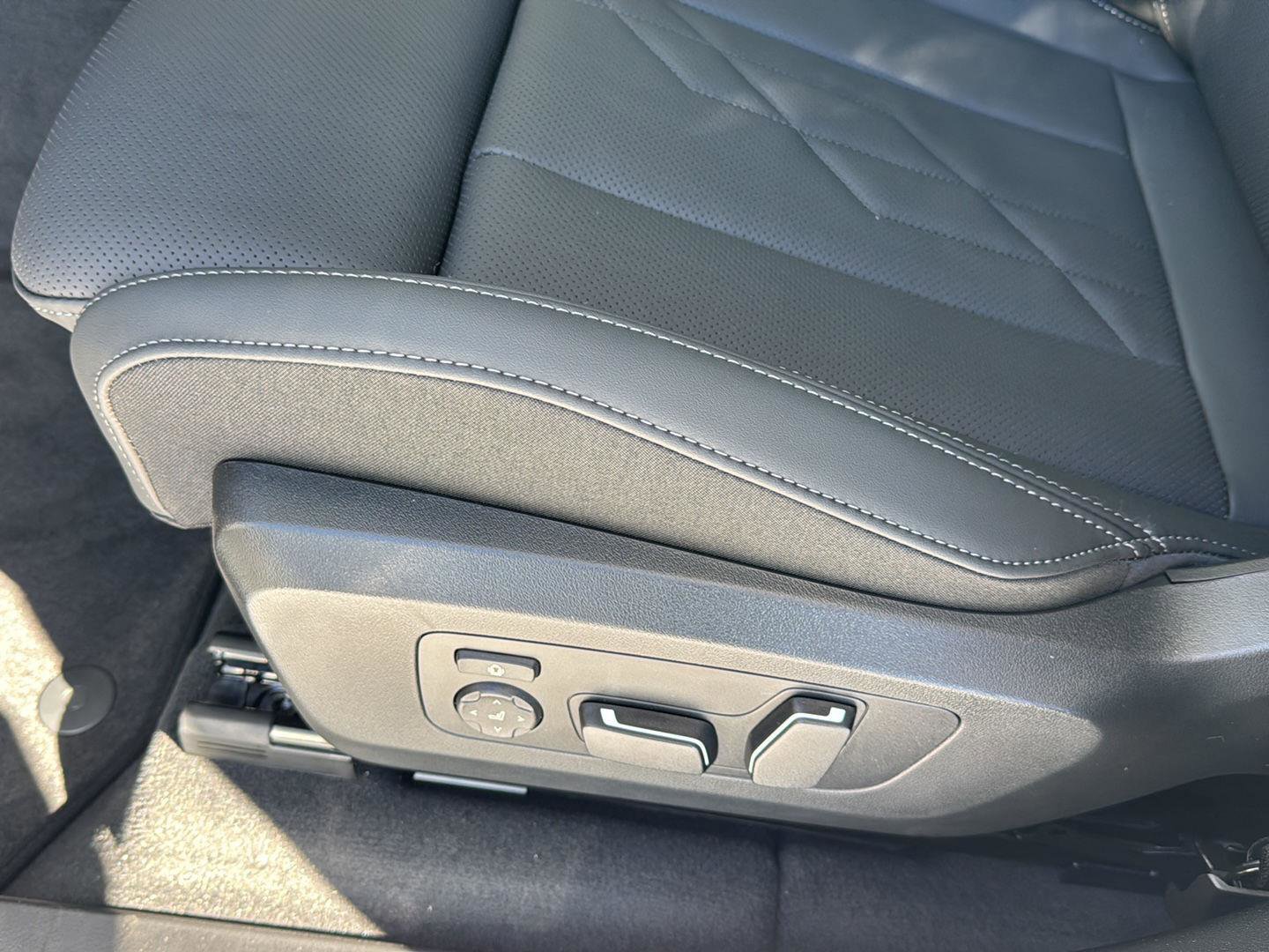 New 2026 BMW X3 xDrive30 w/ Premium Package image 29