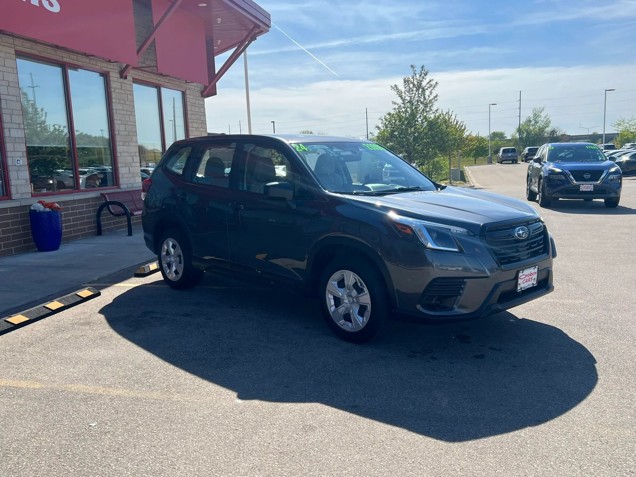 Used 2024 Subaru Forester AWD/4WD image 3