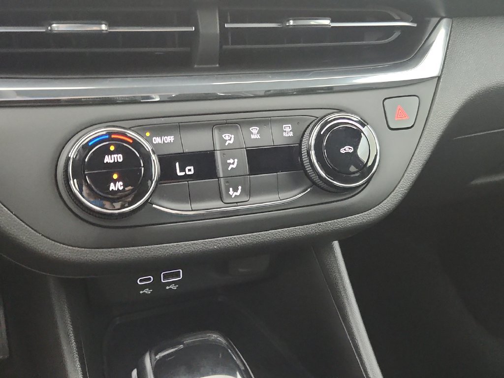Used 2026 Buick Envista Preferred FWD image 28