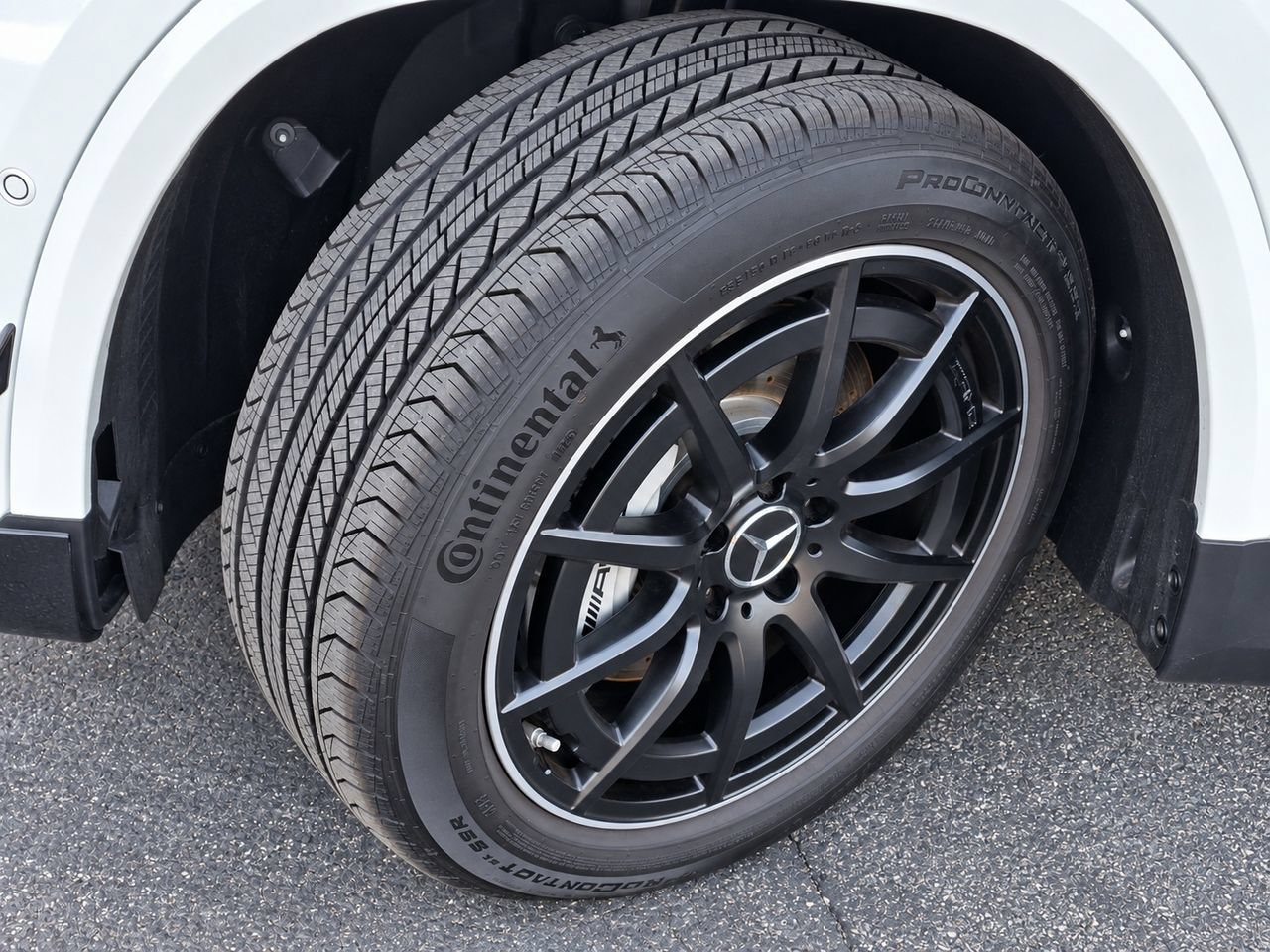 New 2026 Mercedes-Benz GLA 35 AMG 4MATIC image 12
