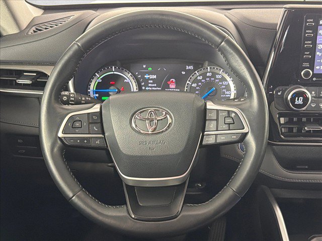 Used 2022 Toyota Highlander XLE FWD image 26