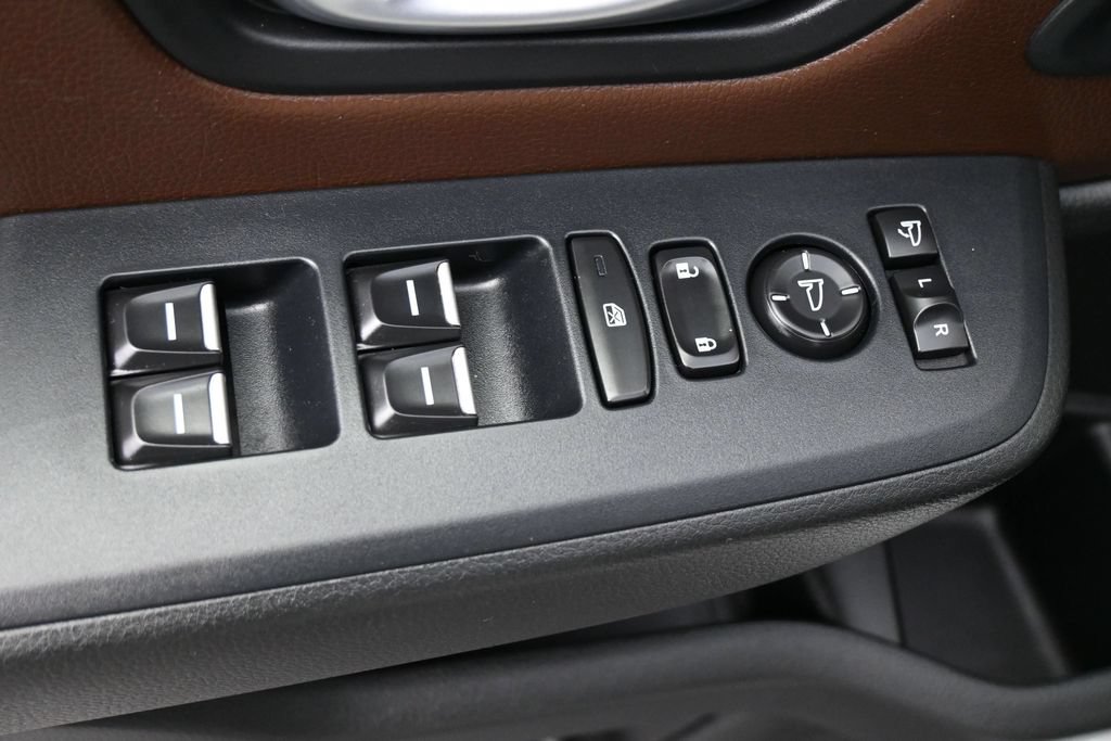Used 2024 Honda Pilot Elite image 4