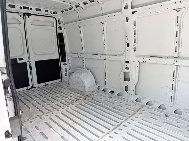 Used 2025 RAM ProMaster 2500 w/ Convenience Group FWD image 28