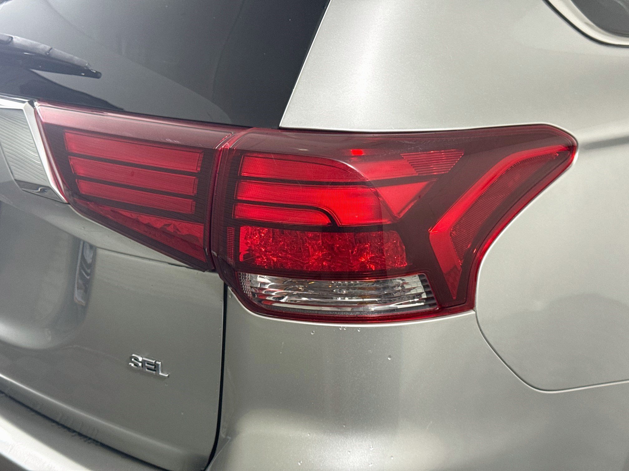 Used 2020 Mitsubishi Outlander LE FWD image 34