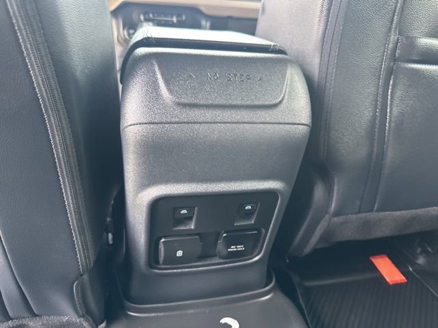 Used 2024 Ford Bronco Wildtrak image 32