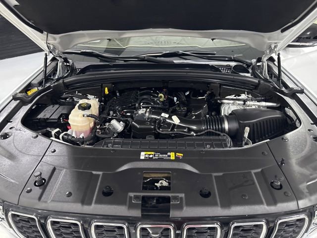 Used 2022 Jeep Grand Cherokee L Limited w/ Luxury Tech Group II image 42