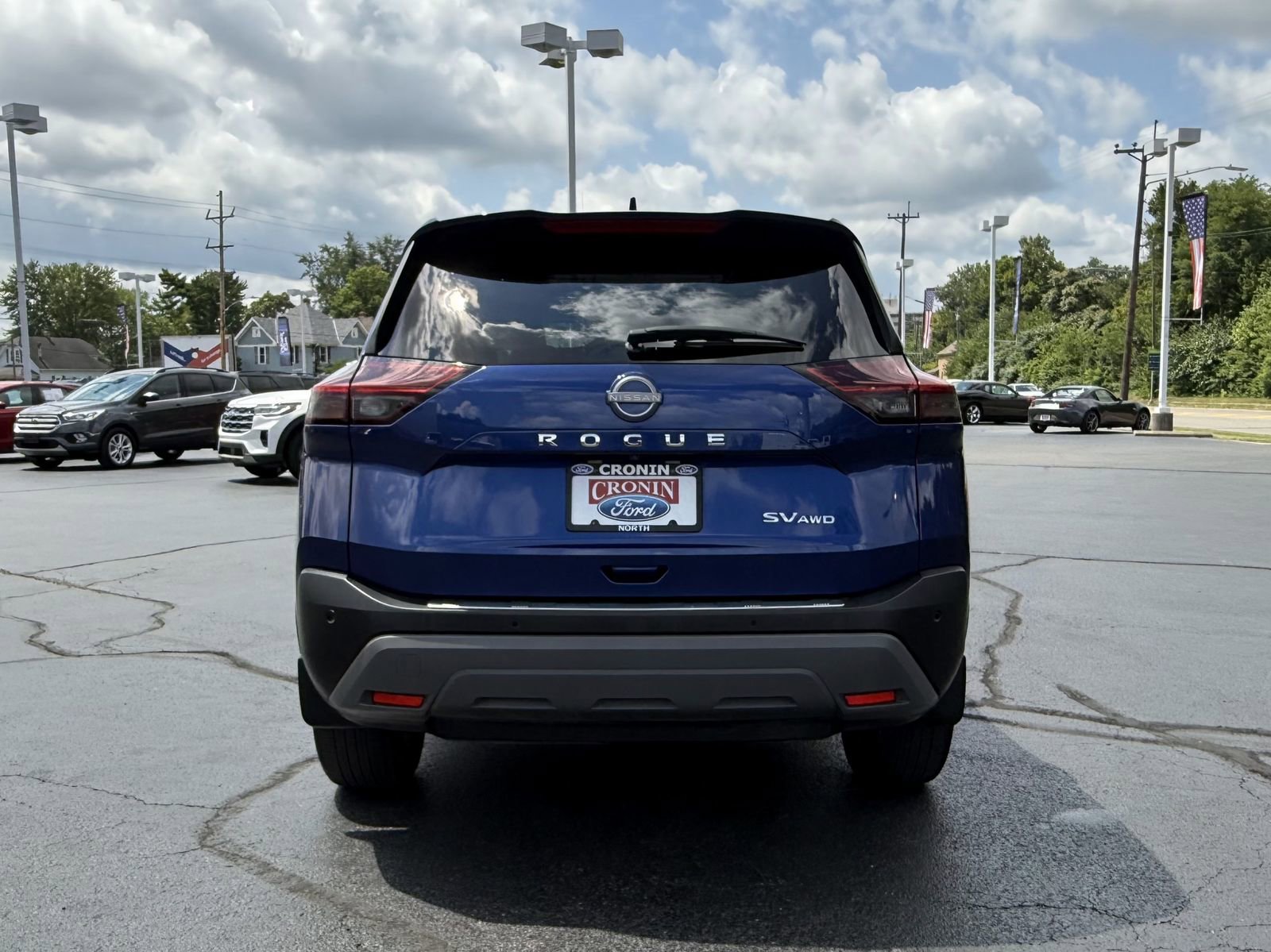 Used 2023 Nissan Rogue SV w/ SV Premium B Package image 8