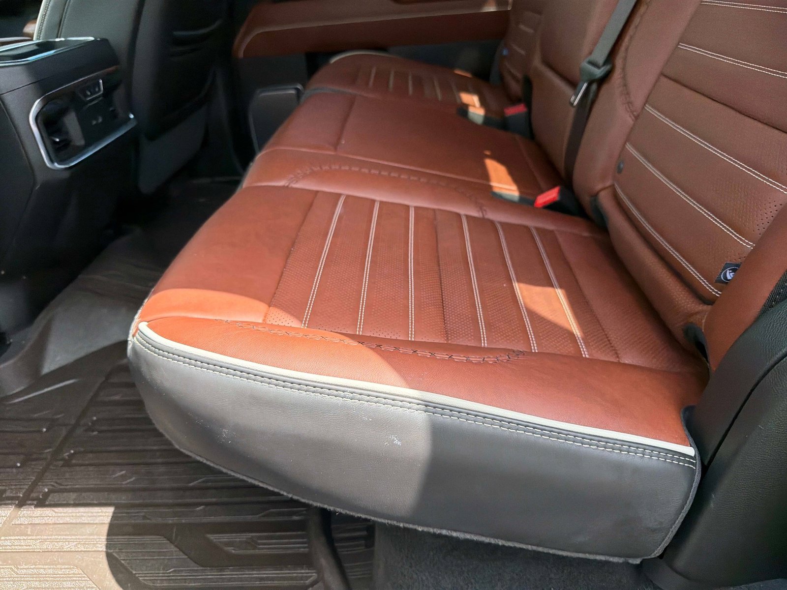 Used 2025 GMC Sierra 1500 Denali Ultimate image 32