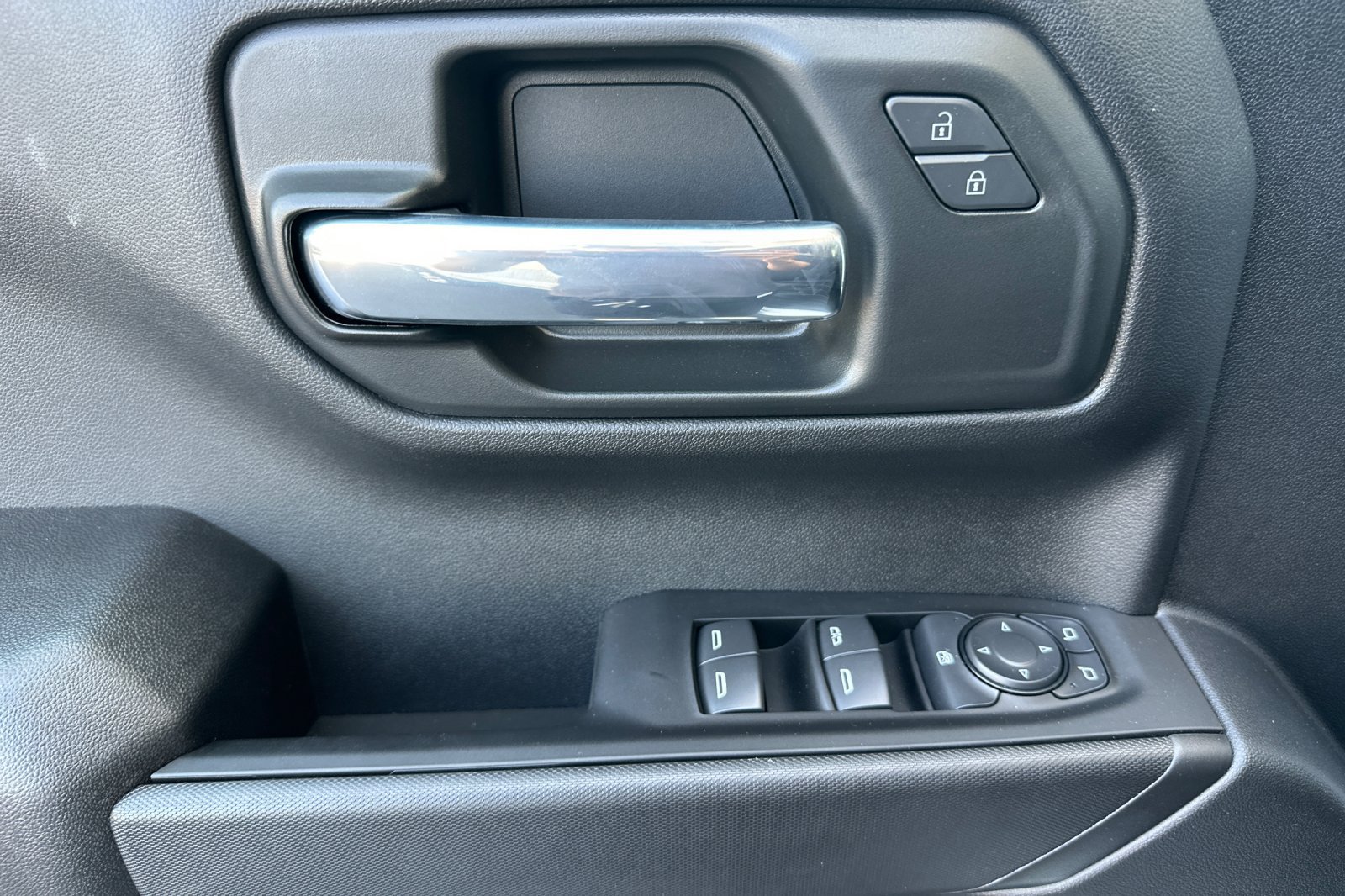 New 2026 Chevrolet Silverado 1500 Custom AWD/4WD image 11