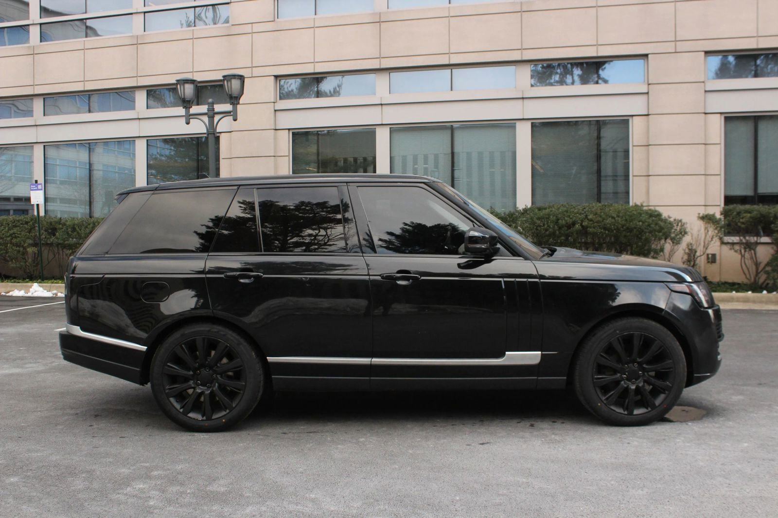 Used 2016 Land Rover Range Rover Supercharged AWD/4WD image 6