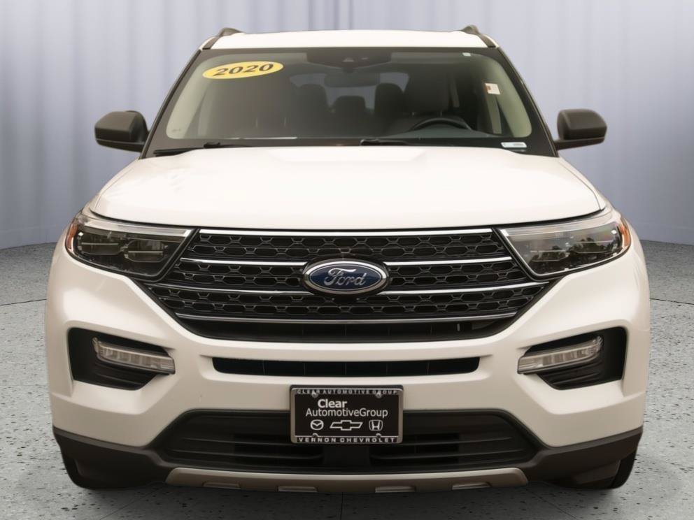 Used 2020 Ford Explorer XLT w/ Equipment Group 202A AWD/4WD image 22