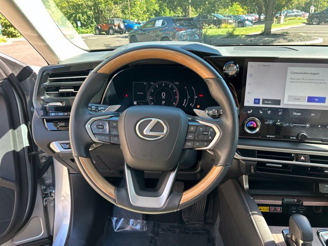 Used 2024 Lexus RX 350 Premium w/ Accessory Package (Z1) AWD/4WD image 17