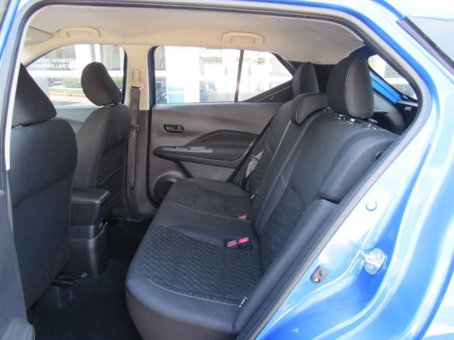 Used 2021 Nissan Kicks S image 14