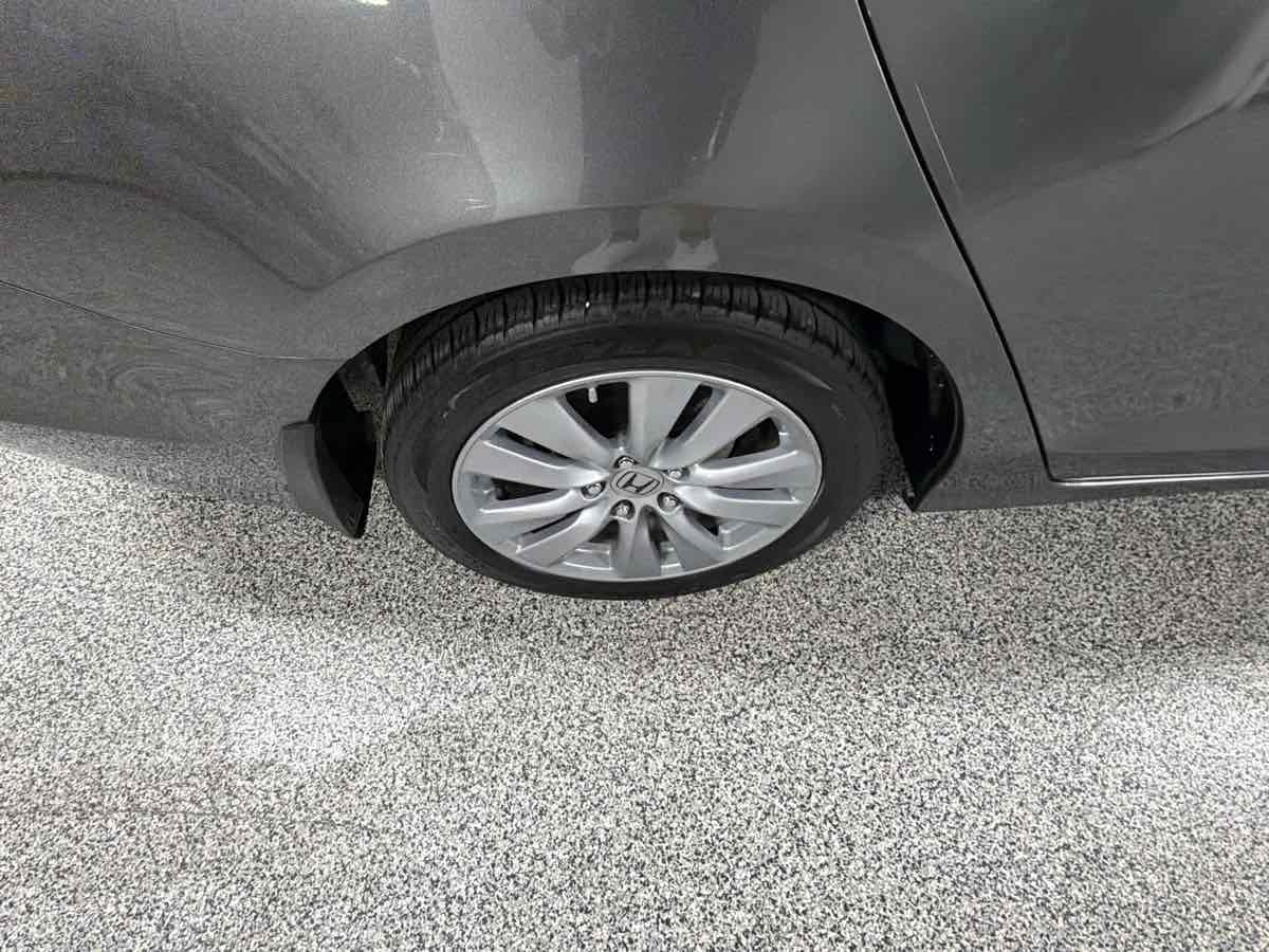 Used 2011 Honda Accord EX image 35