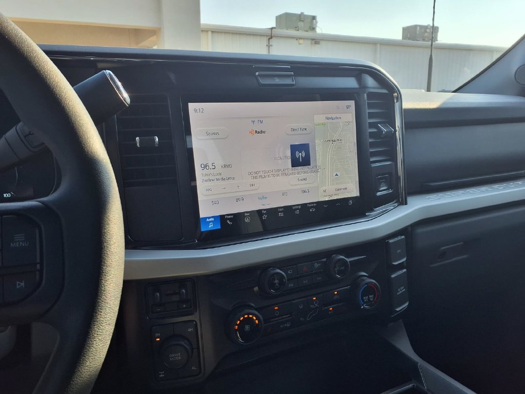 New 2026 Ford F250 XLT w/ XLT Premium Package AWD/4WD image 4