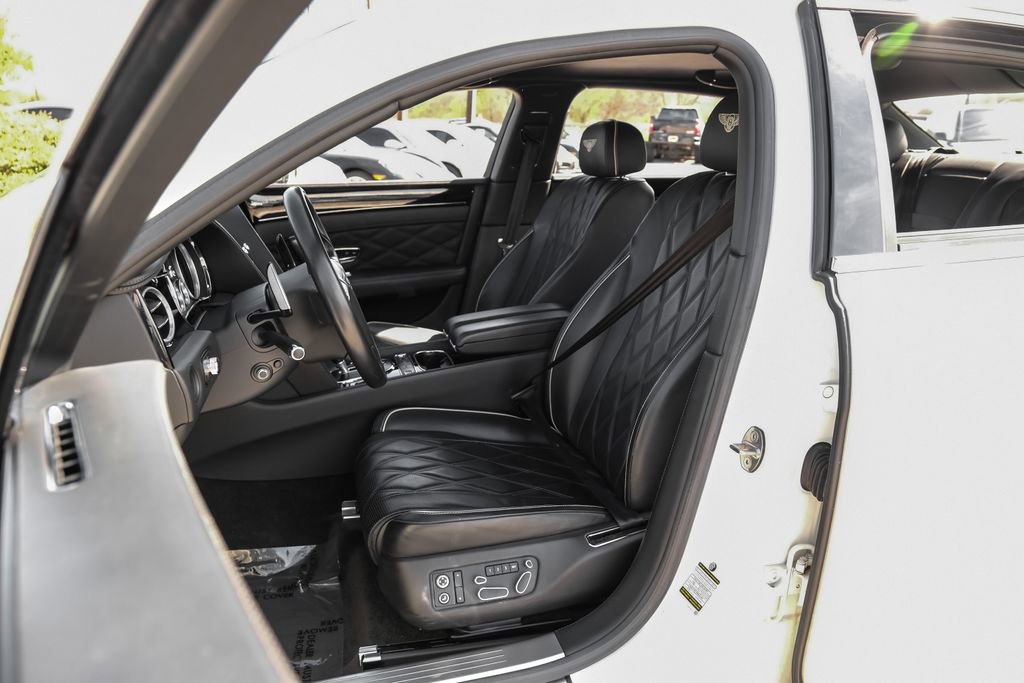Used 2016 Bentley Flying Spur V8 AWD/4WD image 39