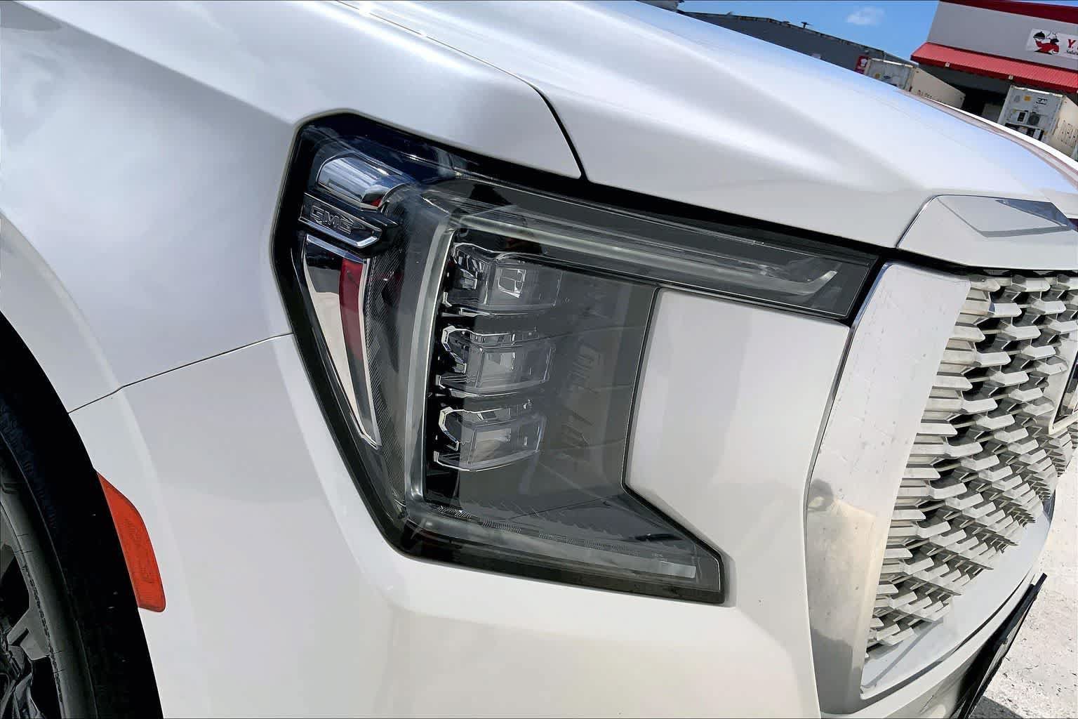 Used 2024 GMC Yukon Denali AWD/4WD image 31