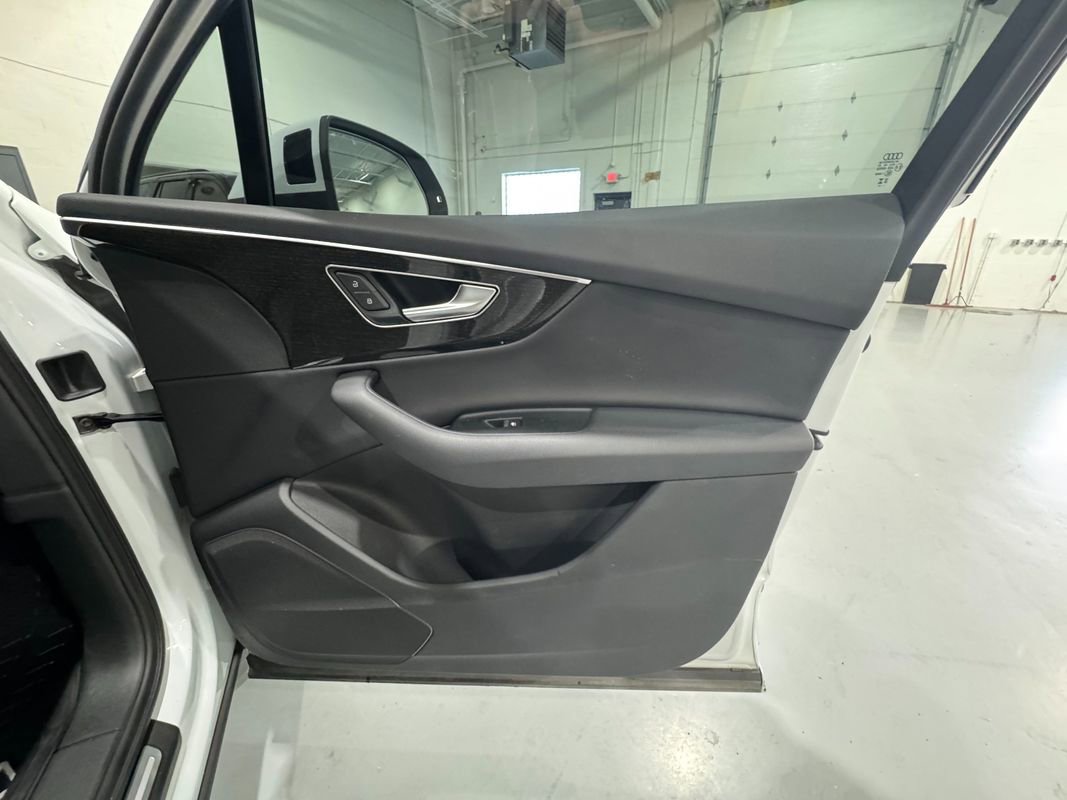 Used 2023 Audi Q7 2.0T Premium w/ Convenience Package image 50