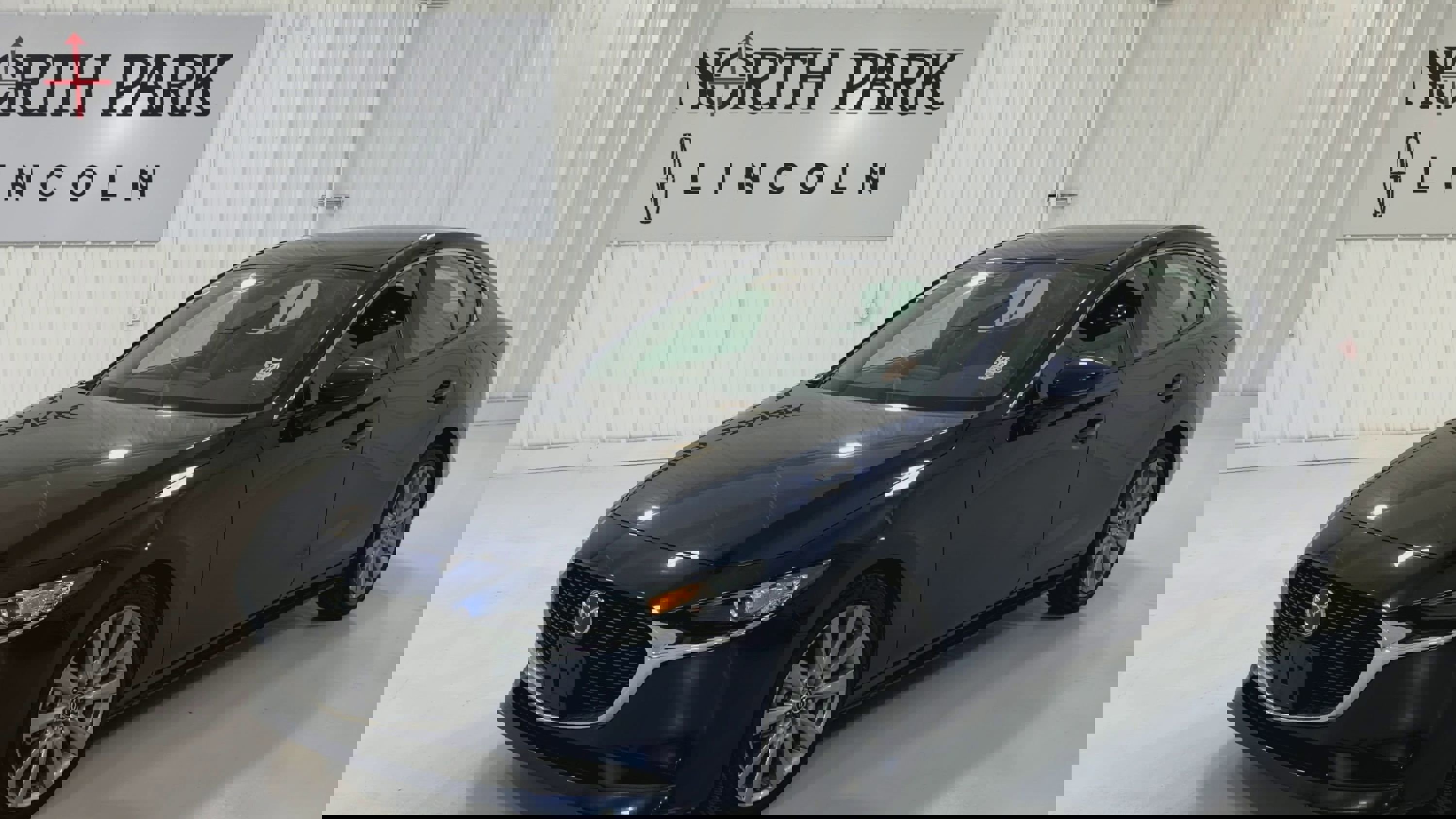 Used 2023 MAZDA MAZDA3 s image 3