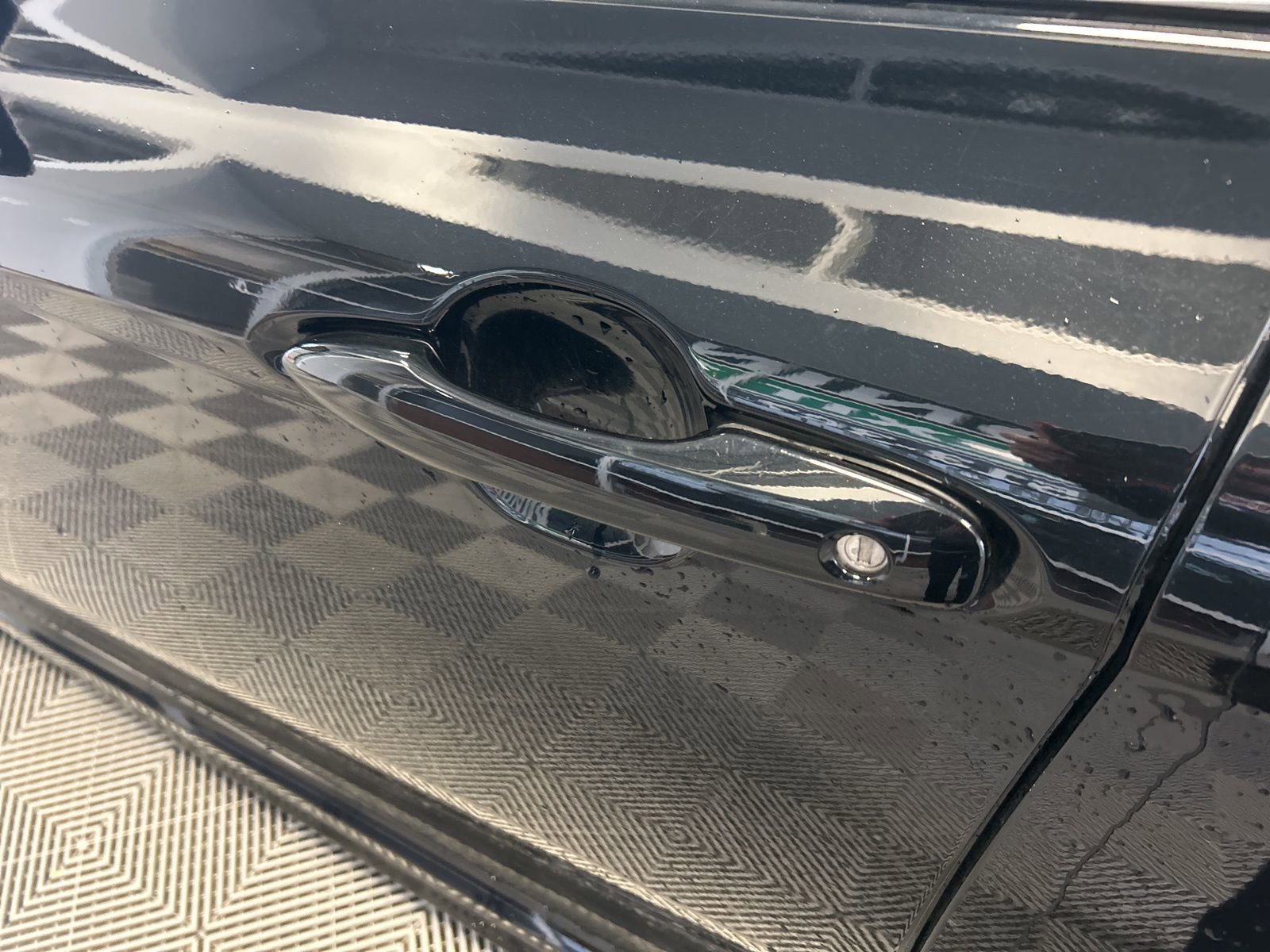 Used 2023 Toyota Camry SE image 9