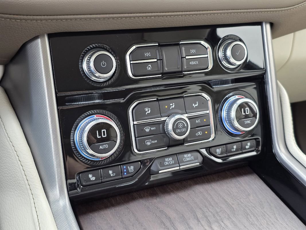 Used 2024 GMC Yukon Denali image 16