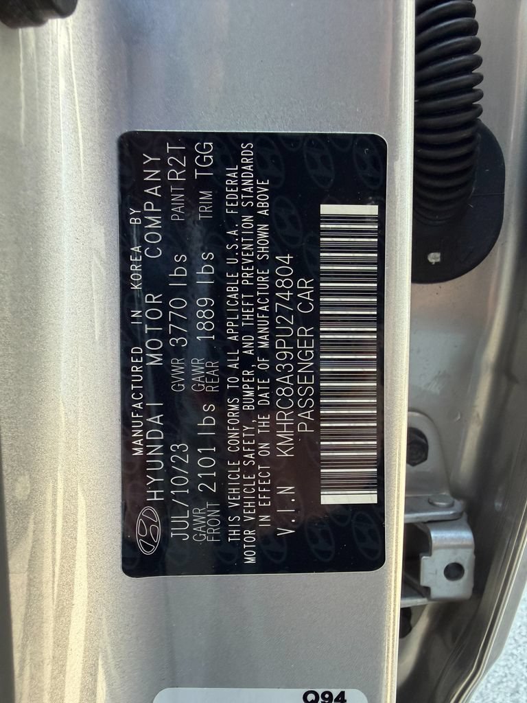 Used 2023 Hyundai Venue SEL FWD image 29