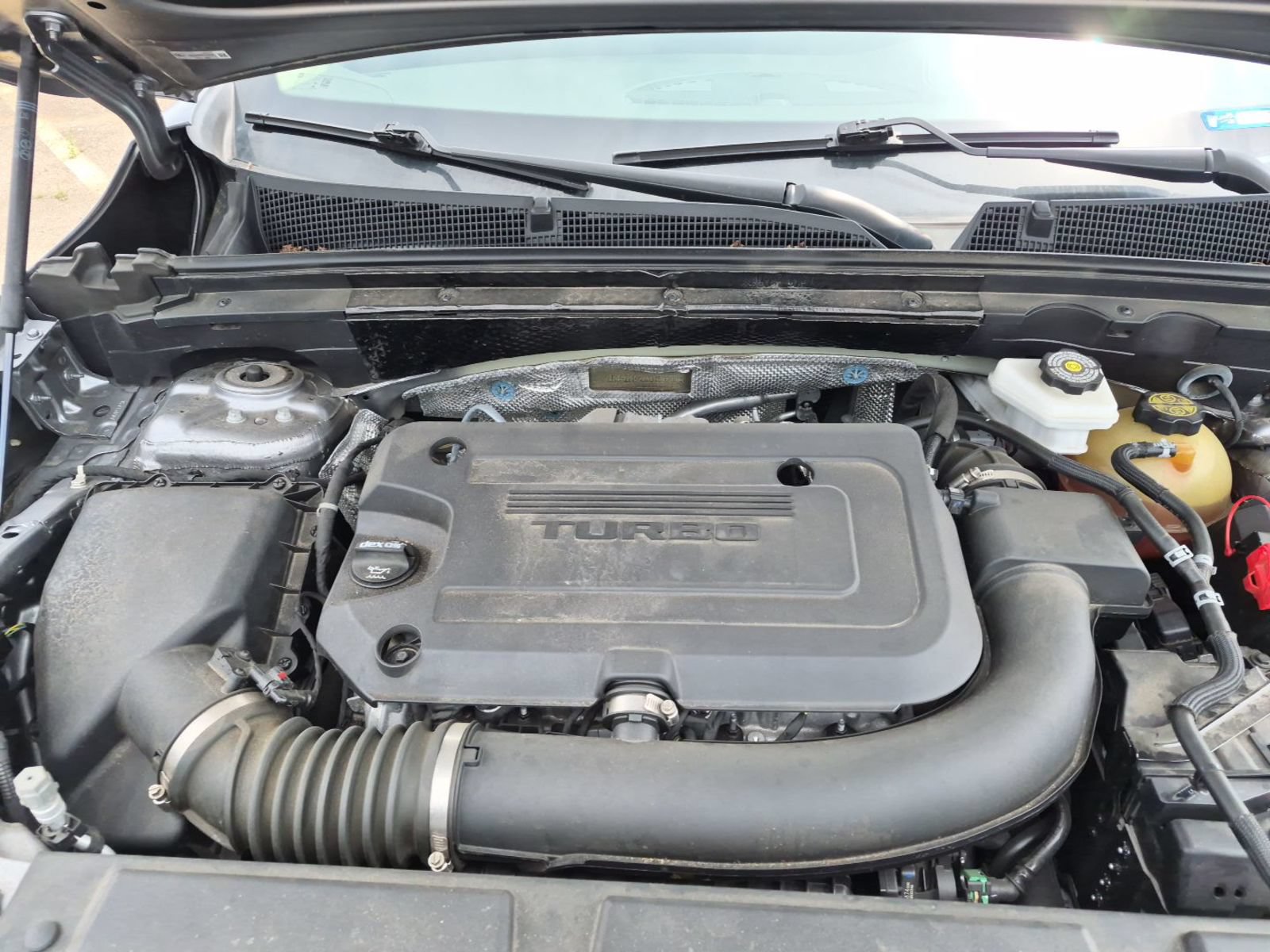 Used 2021 Buick Envision Essence w/ Technology Package I AWD/4WD image 11