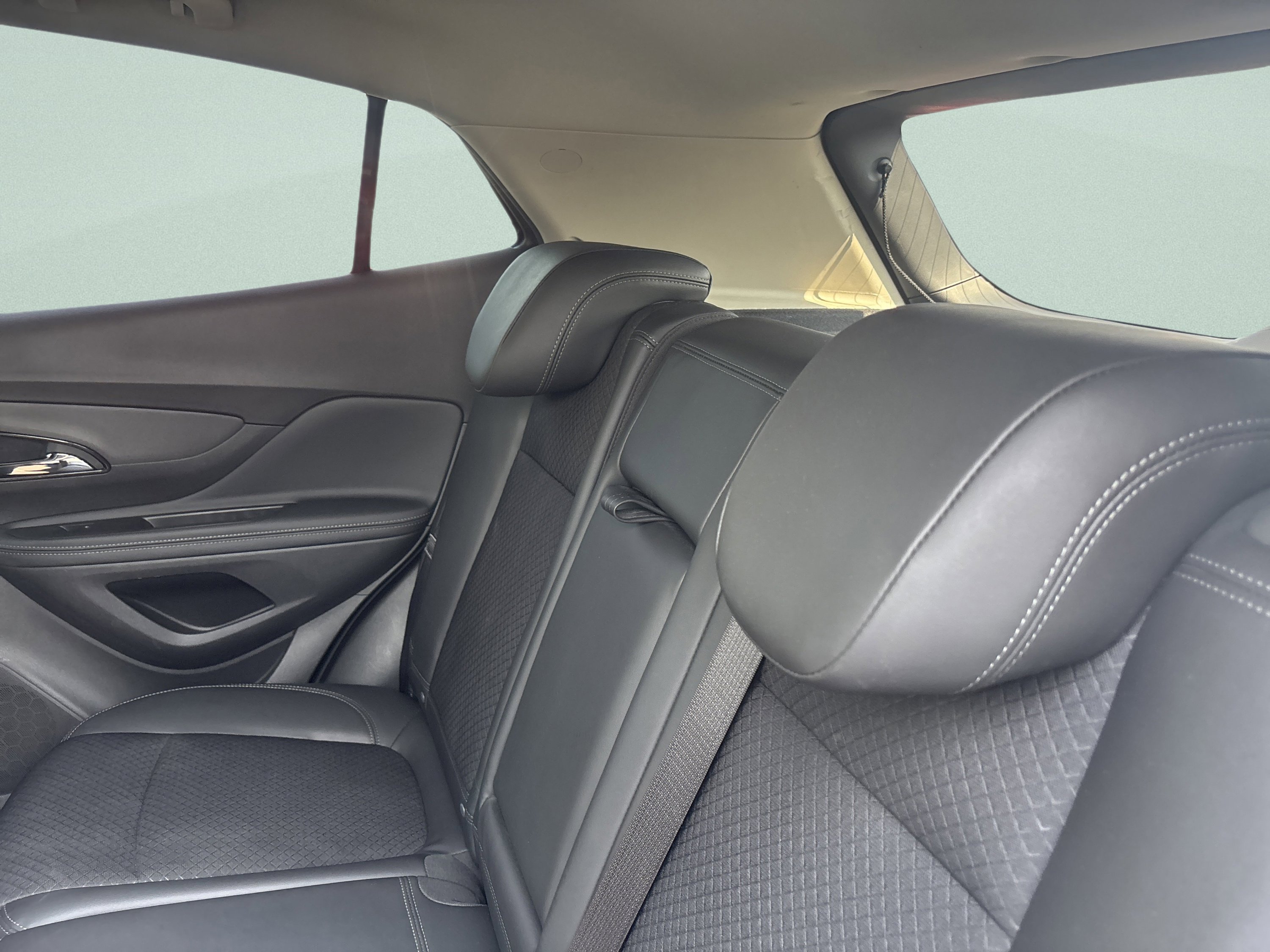 Used 2022 Buick Encore Preferred w/ Safety Package image 15