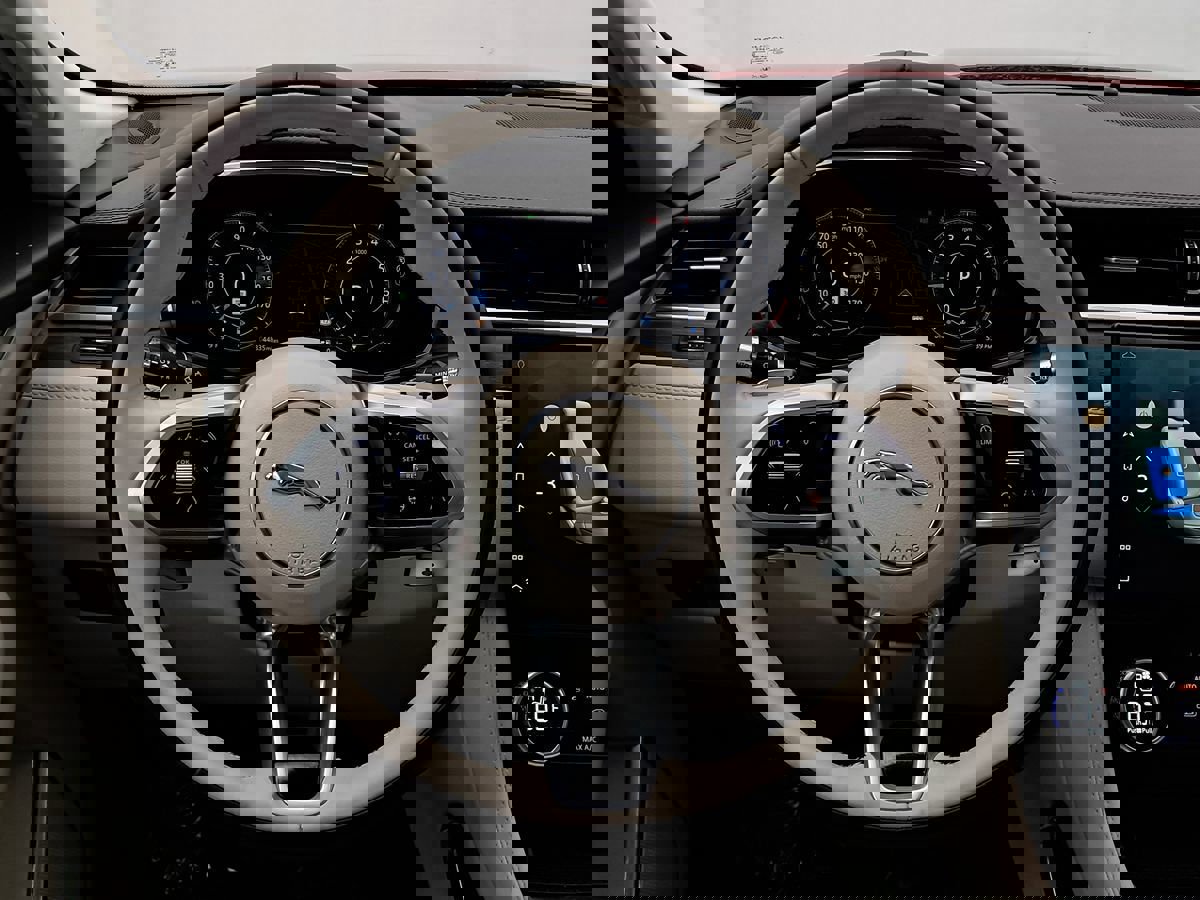 Used 2021 Jaguar F-PACE S image 10